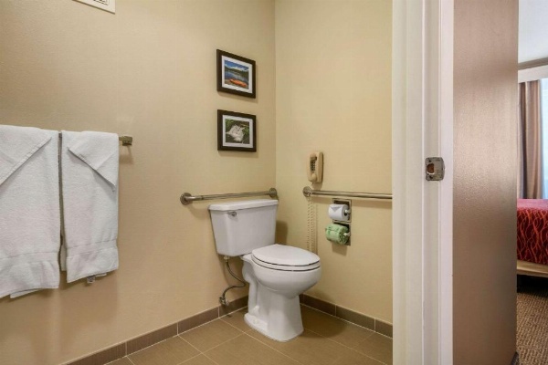 Comfort Inn Columbia Gorge image 18